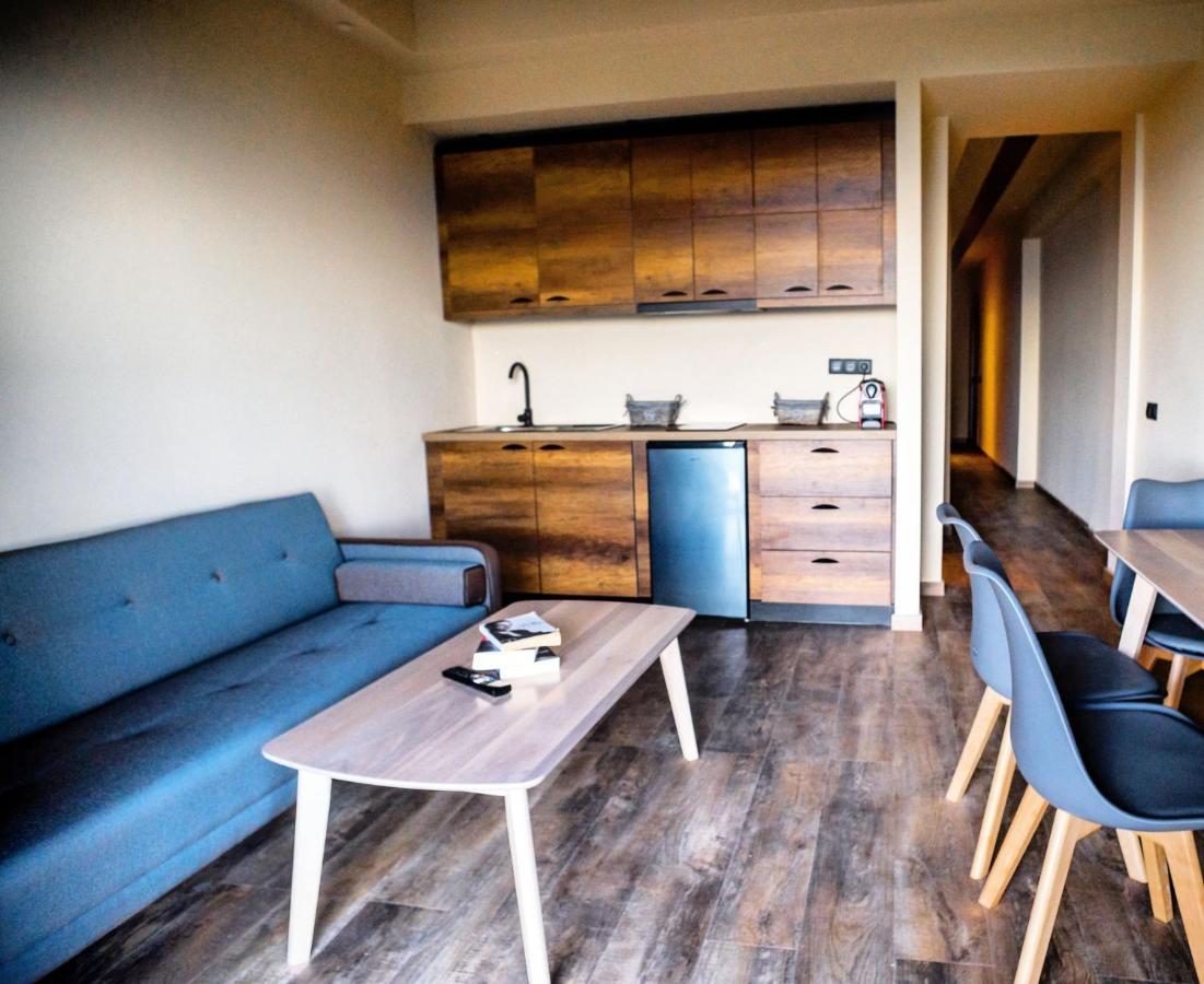 Seven Keys Luxury Suites Achílleion Dış mekan fotoğraf