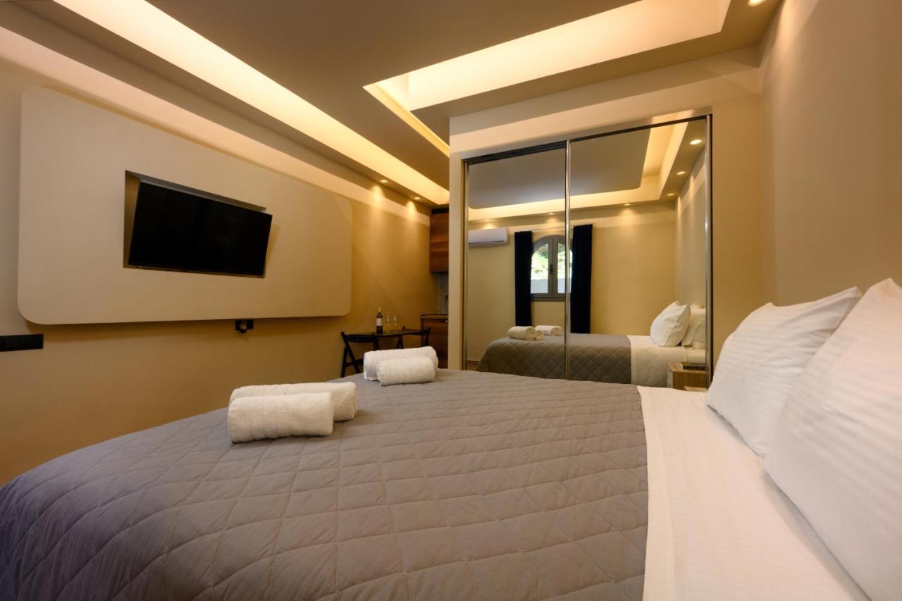 Seven Keys Luxury Suites Achílleion Dış mekan fotoğraf